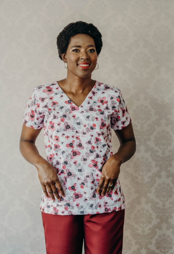 Scrub Floral Cinza e Vermelho