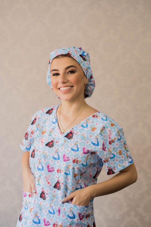 Scrub Alice Personagens