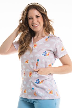 Scrub Estampado Pooh Nuvens